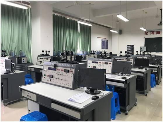 @所有家長 嘉職院機電一體化專業展示